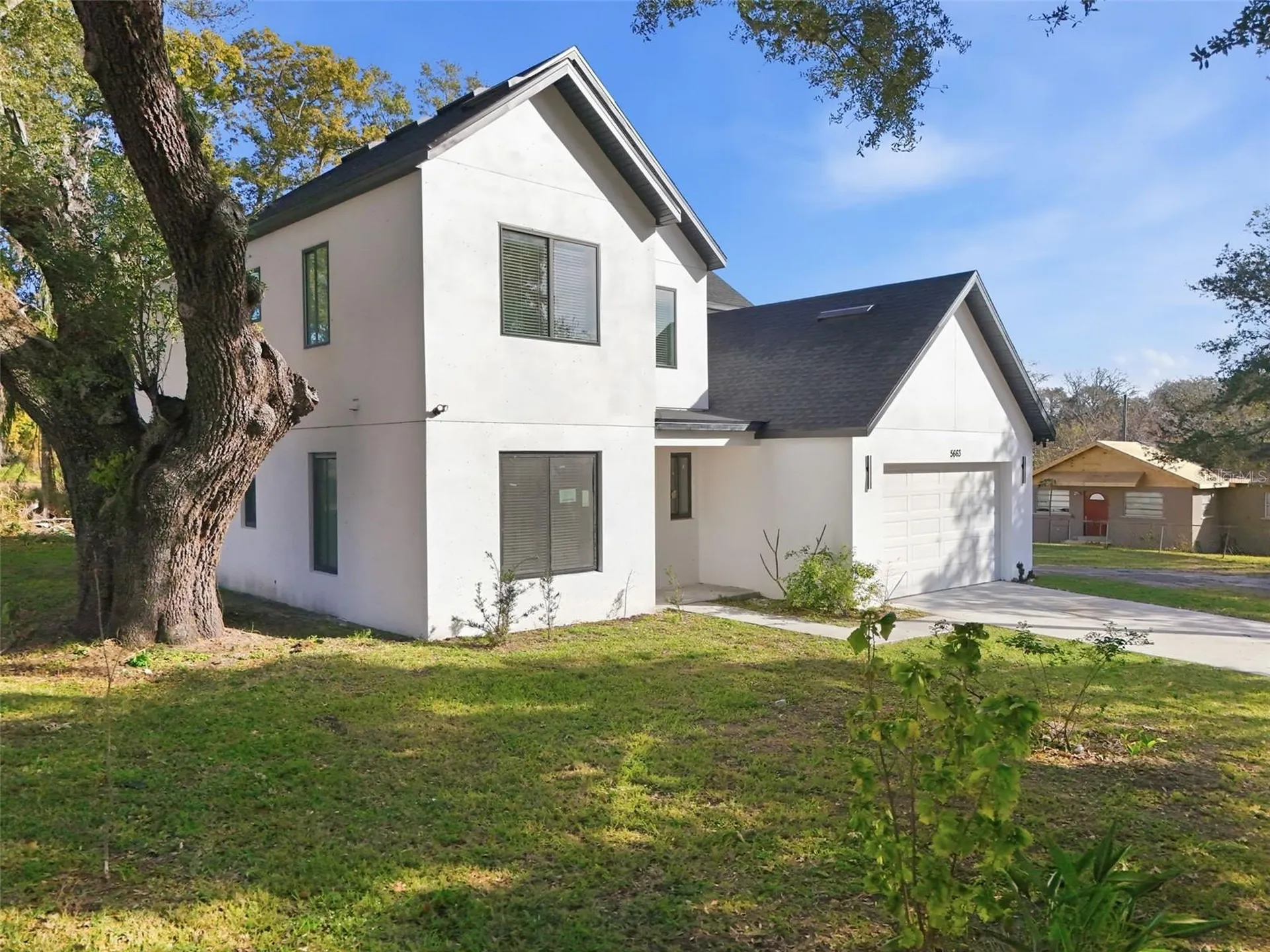 5663 W Central Avenue Orlando FL 32811