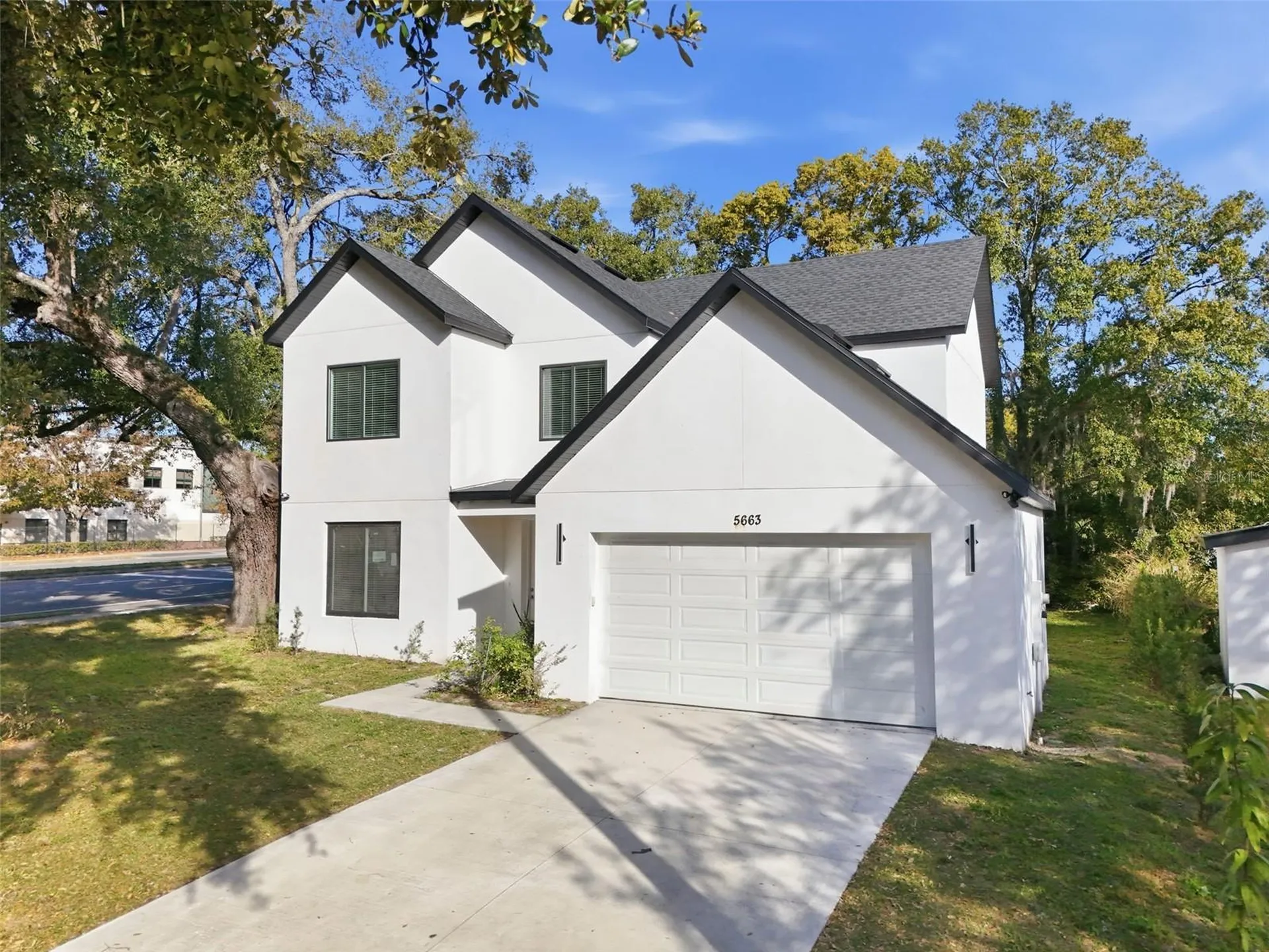 5663 W Central Avenue Orlando FL 32811