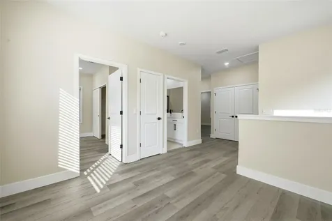 5663 W Central Avenue Orlando FL 32811