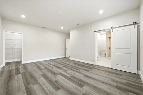 5663 W Central Avenue Orlando FL 32811