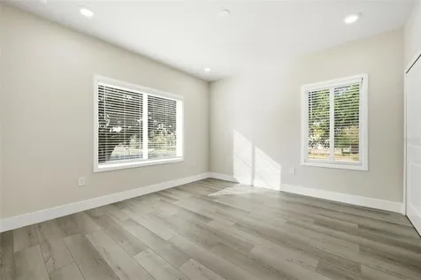 5663 W Central Avenue Orlando FL 32811