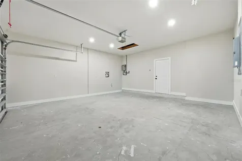 5663 W Central Avenue Orlando FL 32811