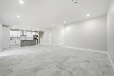 5663 W Central Avenue Orlando FL 32811