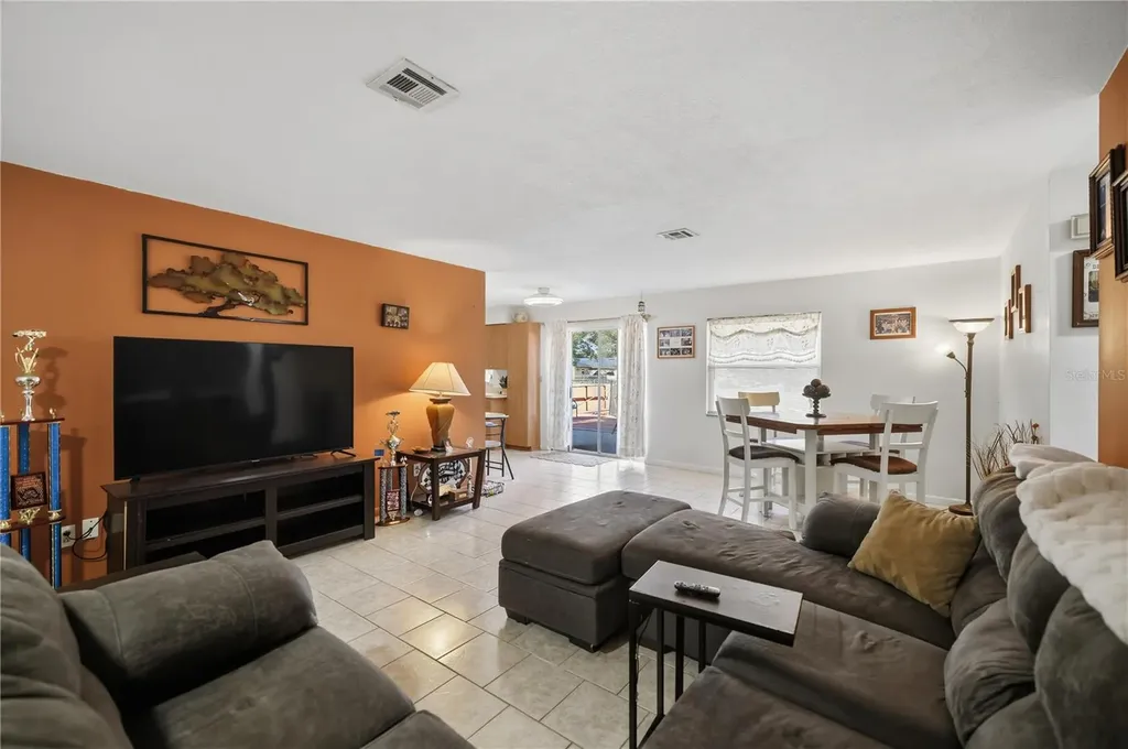 2125 NE 54th Street Ocala FL 34479