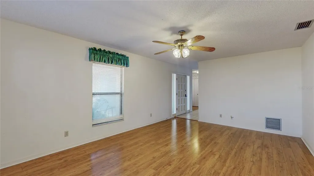13 Hermosa Drive Eustis FL 32726