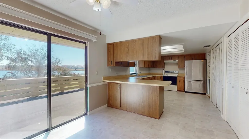 13 Hermosa Drive Eustis FL 32726