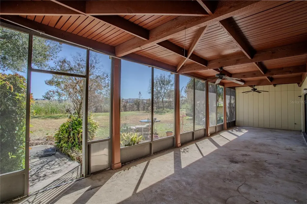 13 Hermosa Drive Eustis FL 32726