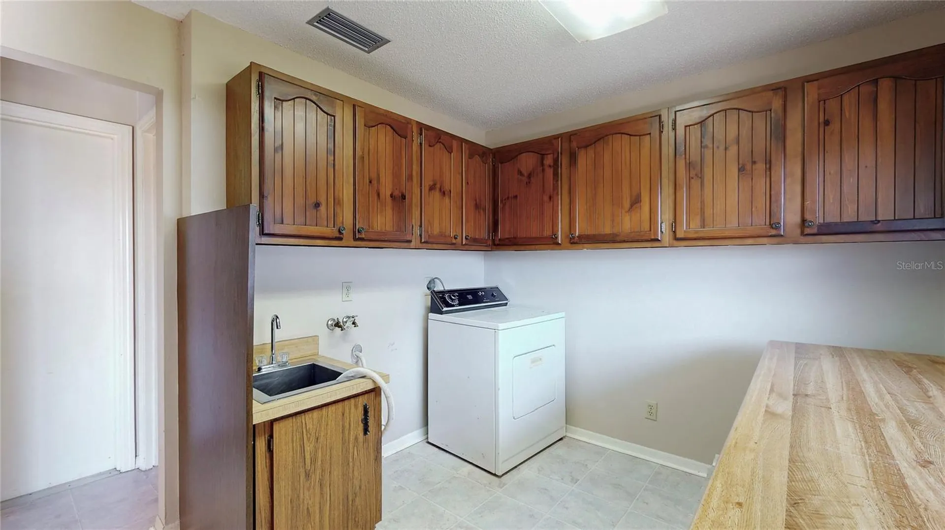 13 Hermosa Drive Eustis FL 32726
