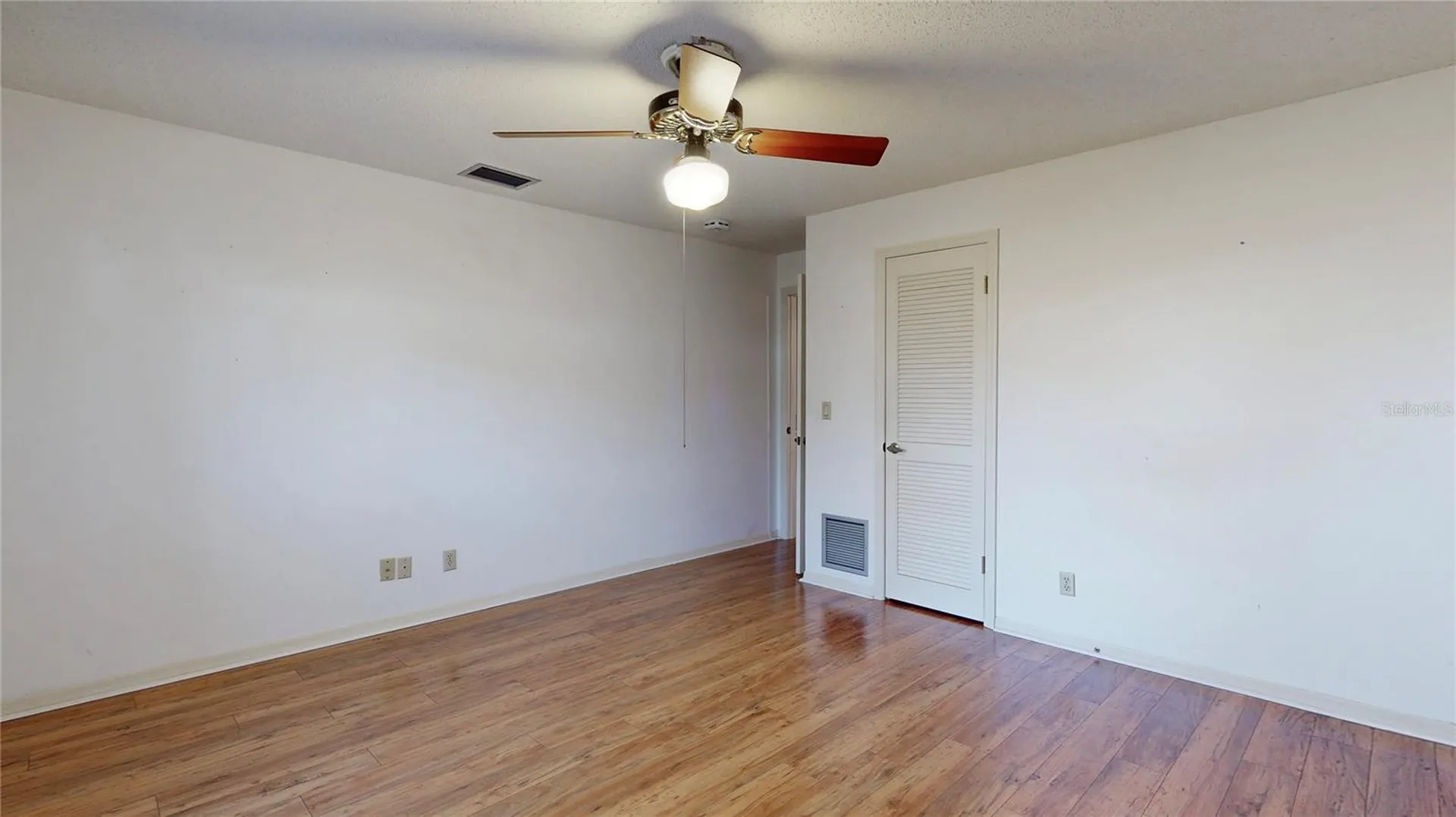 13 Hermosa Drive Eustis FL 32726