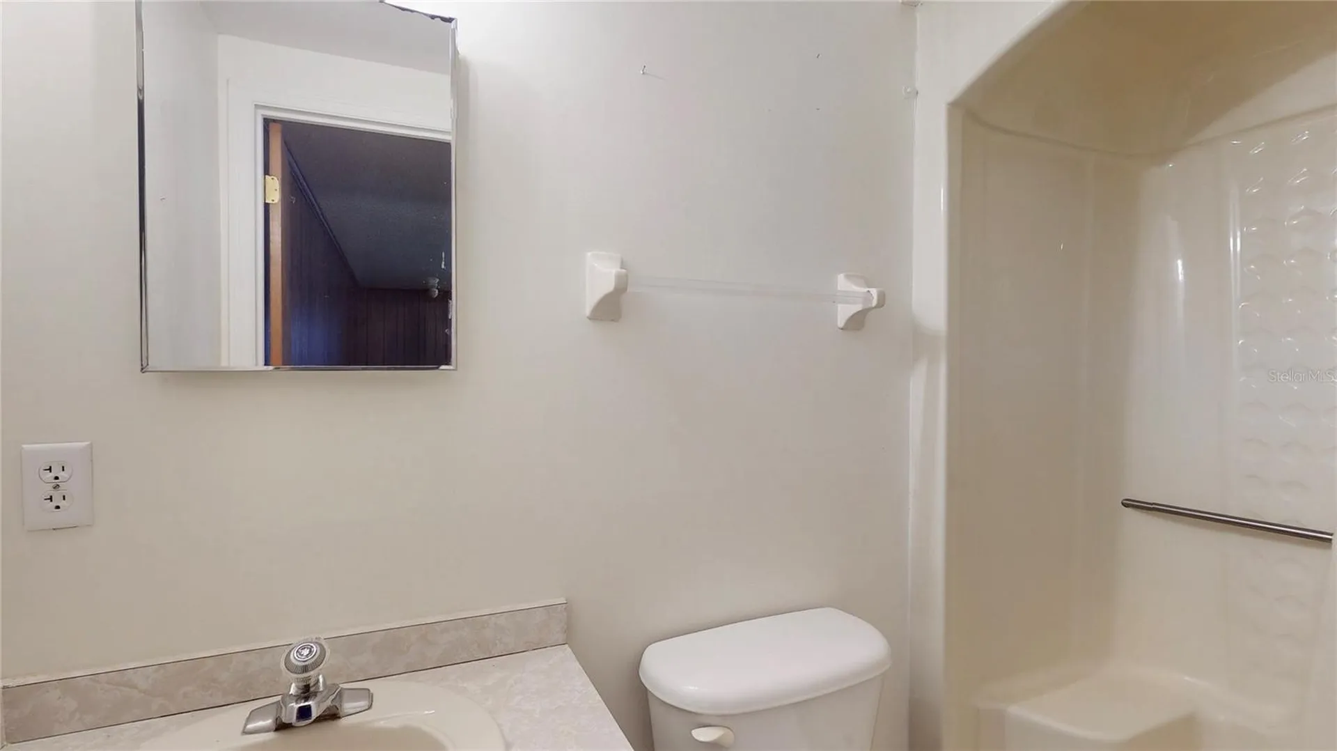 13 Hermosa Drive Eustis FL 32726
