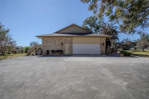 13 Hermosa Drive Eustis FL 32726