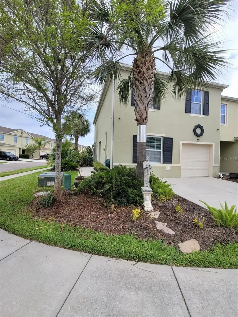 273 Arbor Lakes Drive Davenport FL 33896