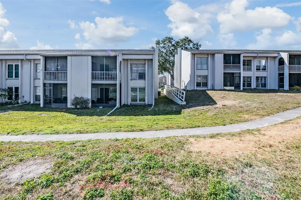 2625 State Road 590 Clearwater FL 33759