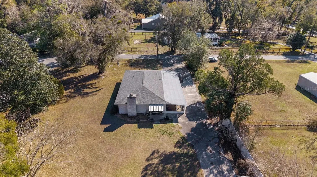 3010 NE 98th Lane Anthony FL 32617