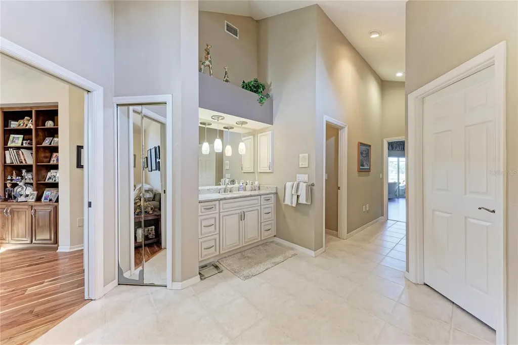 8383 Cypress Hollow Drive Sarasota FL 34238