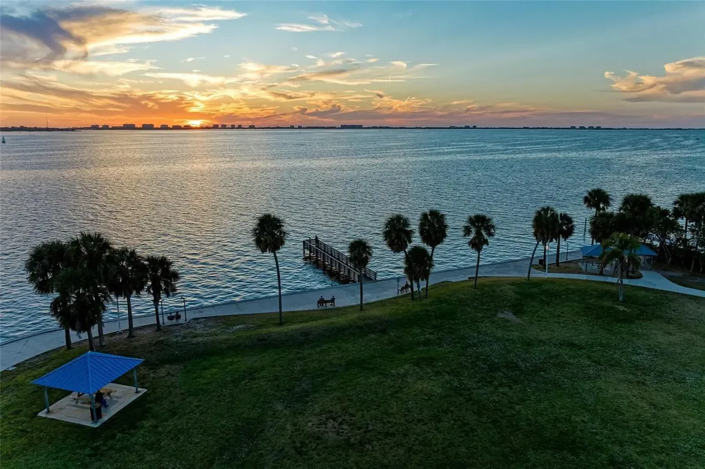 8383 Cypress Hollow Drive Sarasota FL 34238
