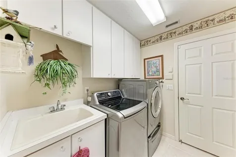 8383 Cypress Hollow Drive Sarasota FL 34238