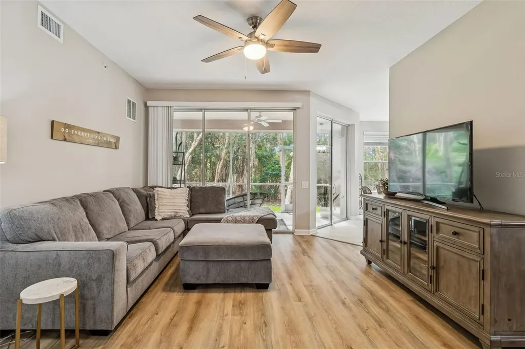 822 Lantern Way Clearwater FL 33765