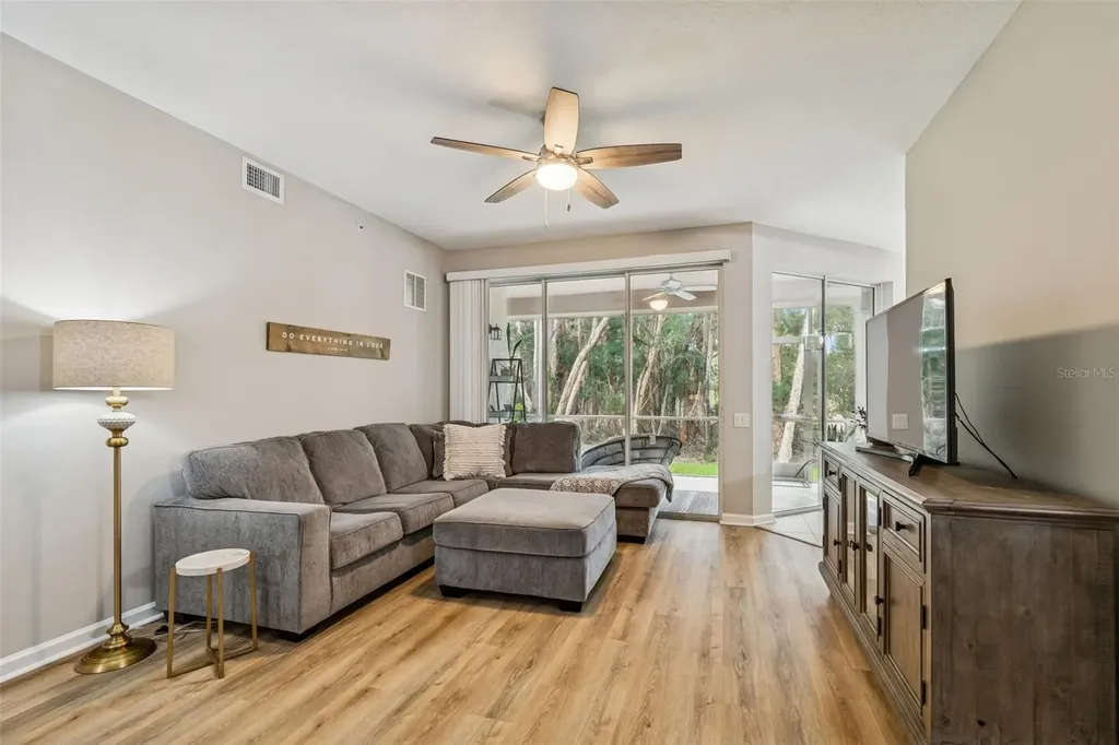 822 Lantern Way Clearwater FL 33765