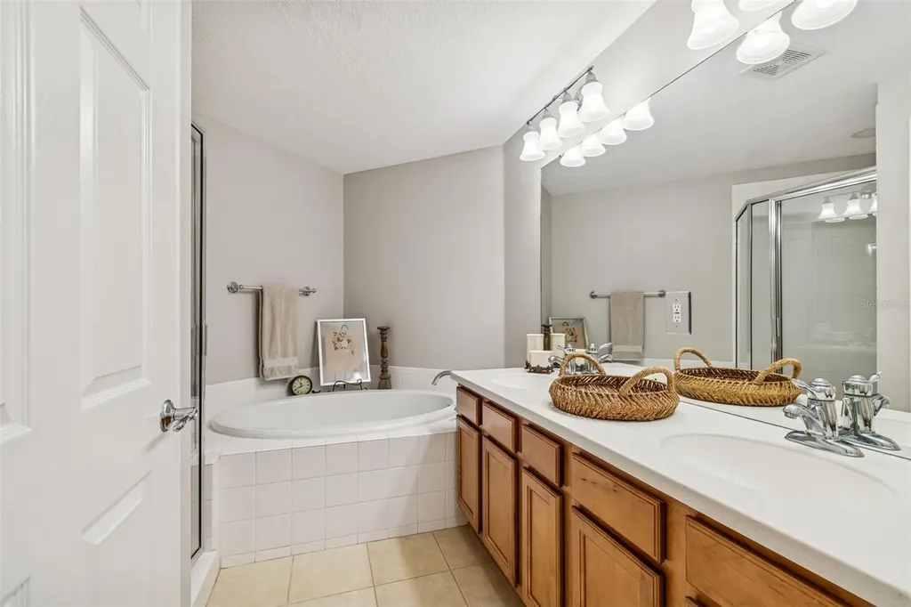 822 Lantern Way Clearwater FL 33765