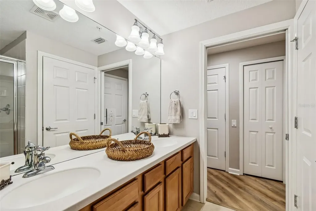 822 Lantern Way Clearwater FL 33765