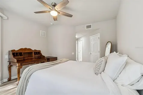 822 Lantern Way Clearwater FL 33765