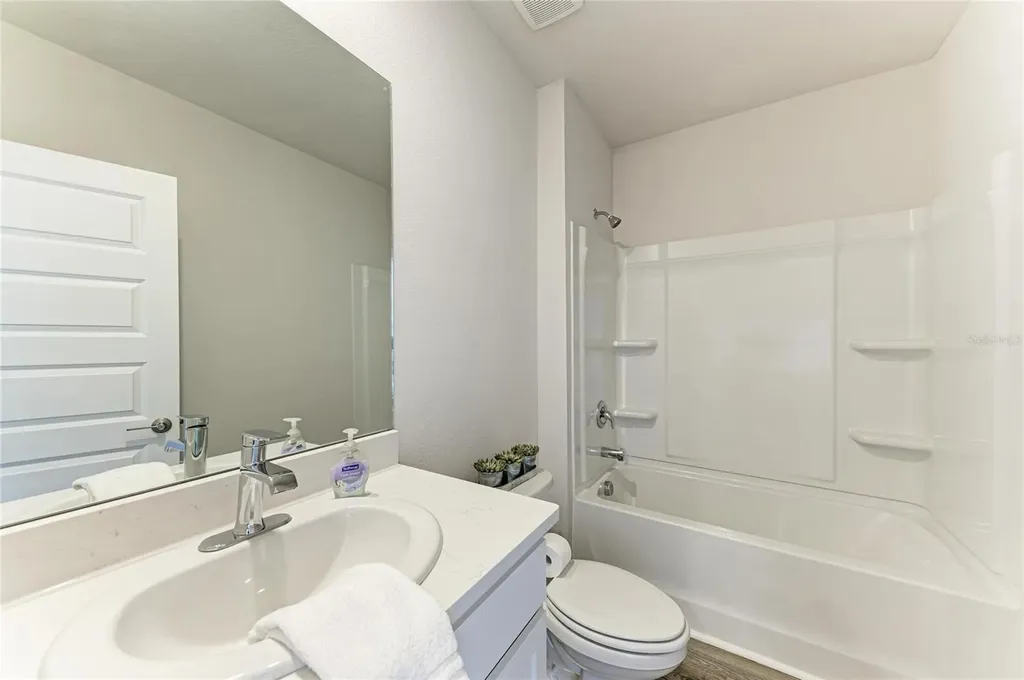 18143 Wheathouse Place Bradenton FL 34211