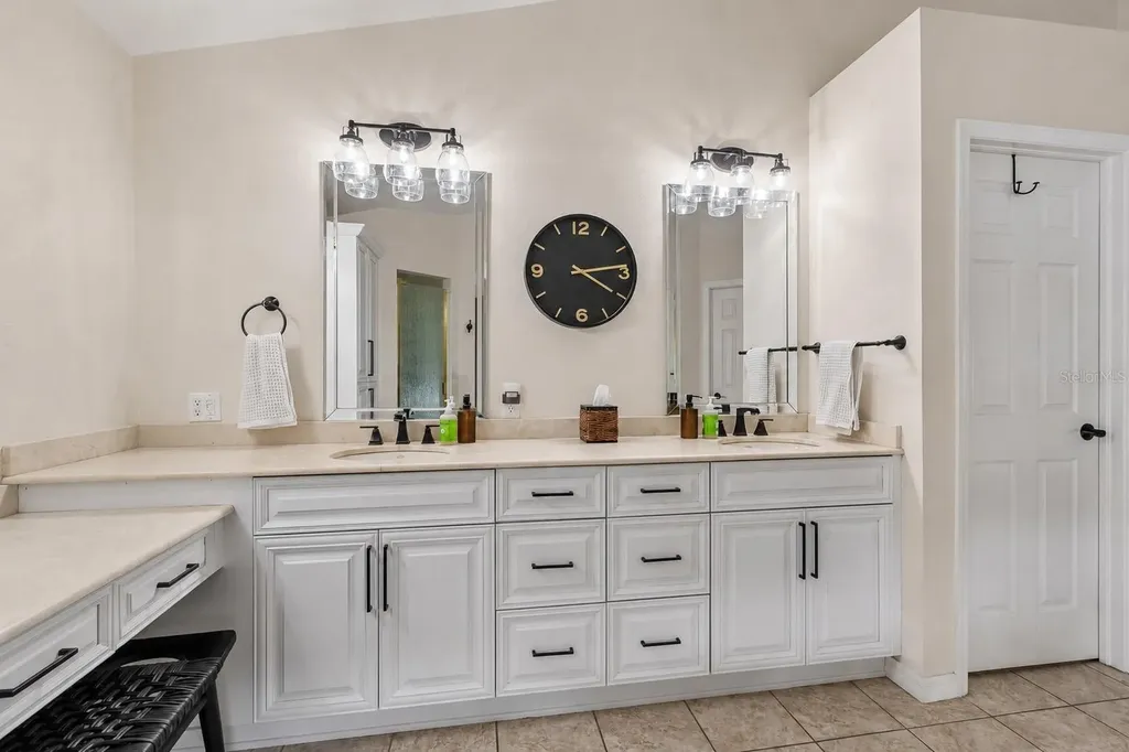 17503 Edinburgh Drive Tampa FL 33647