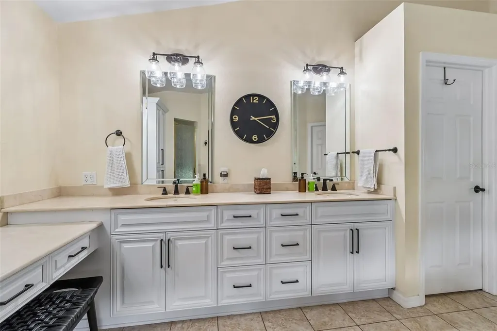 17503 Edinburgh Drive Tampa FL 33647