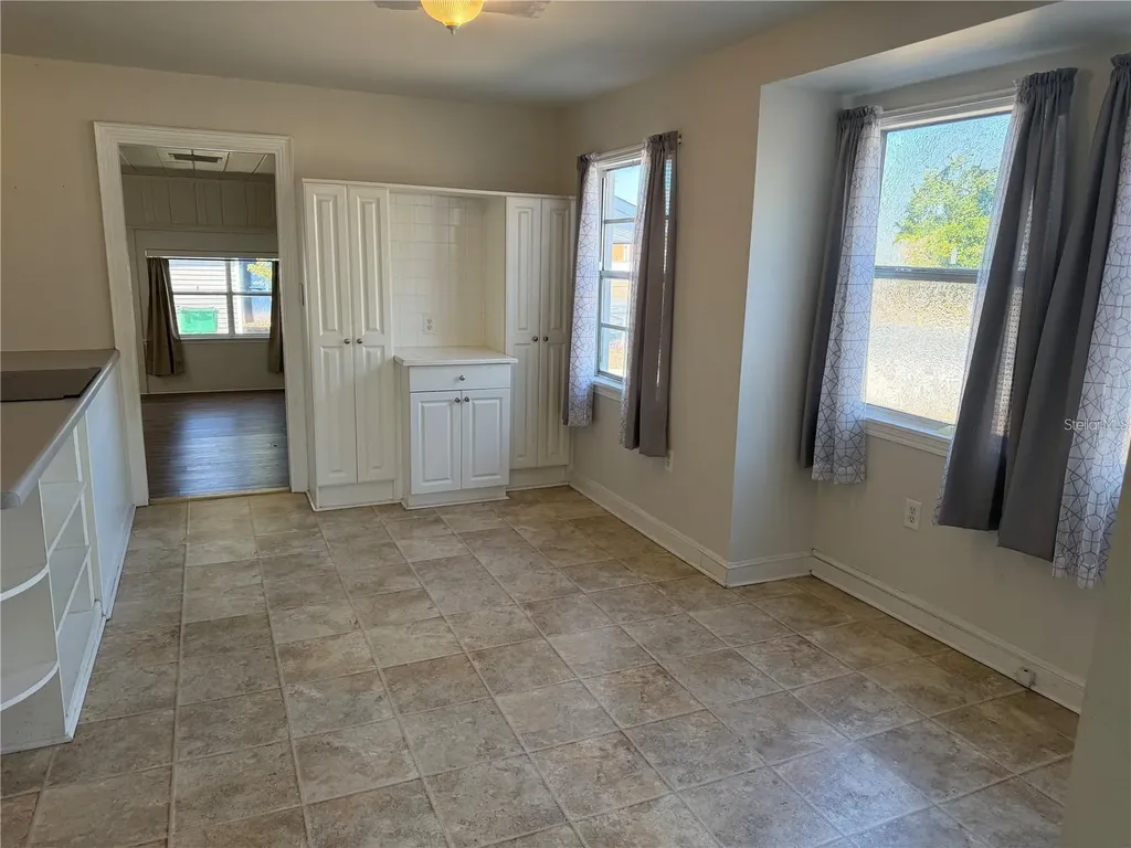 5335 6th Street Zephyrhills FL 33542