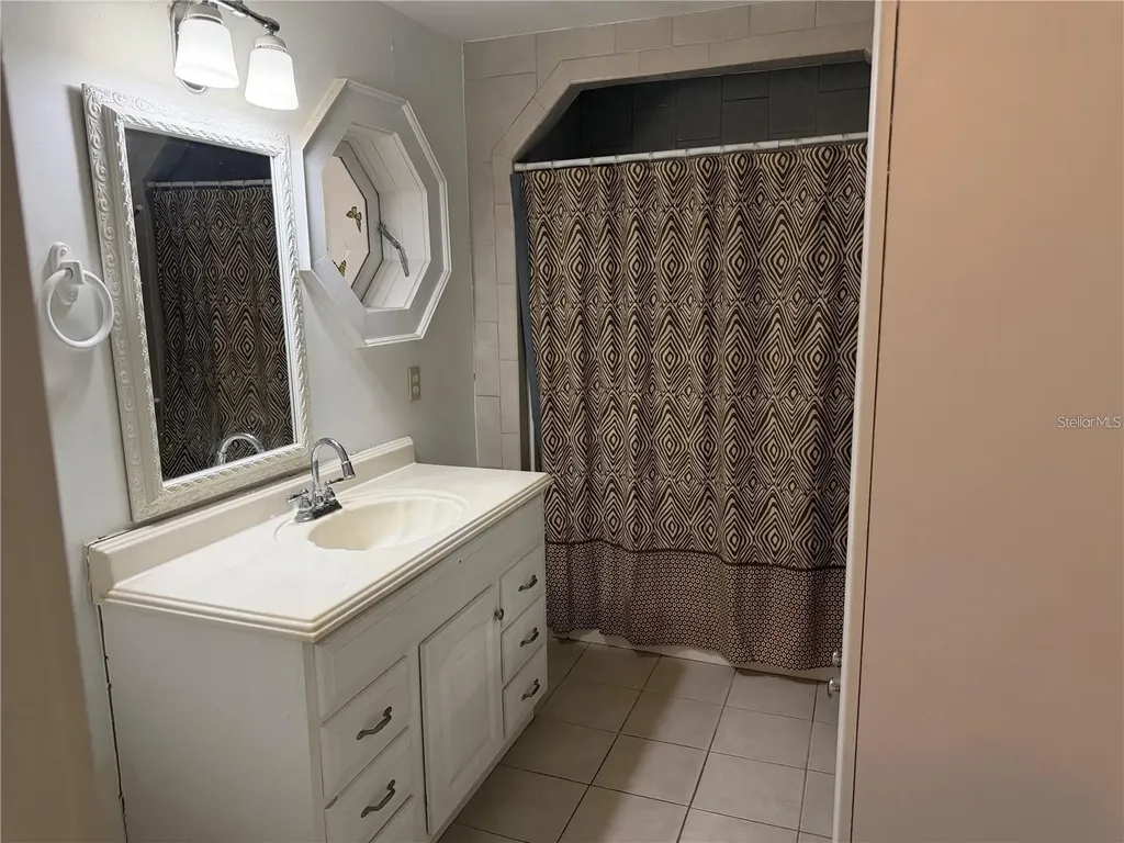 5335 6th Street Zephyrhills FL 33542