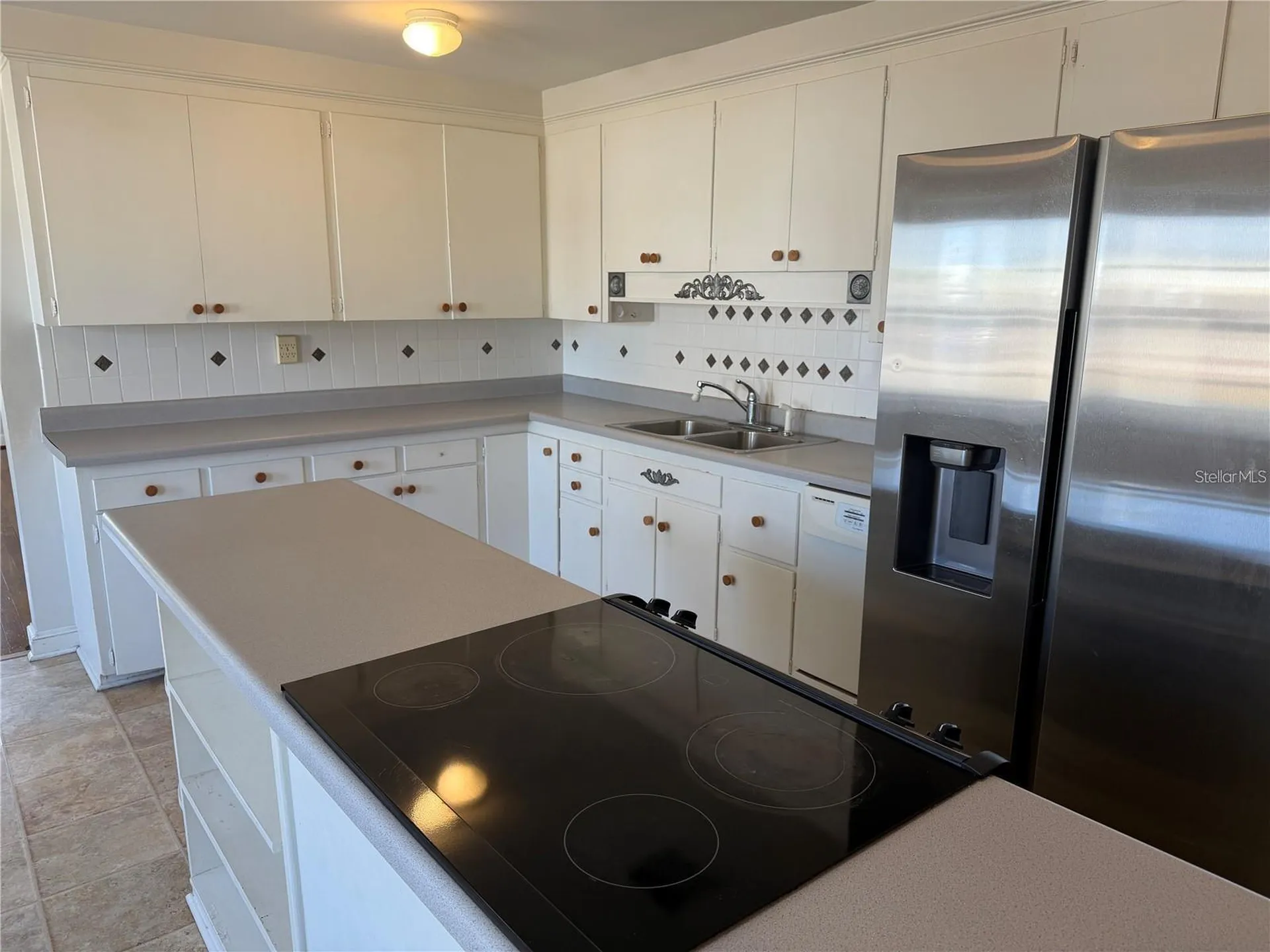 5335 6th Street Zephyrhills FL 33542