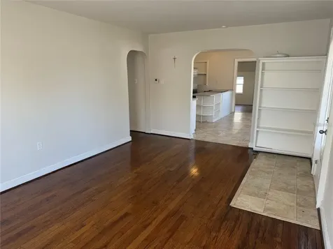5335 6th Street Zephyrhills FL 33542