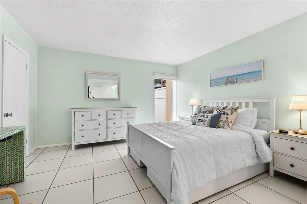 5955 Midnight Pass Road Sarasota FL 34242