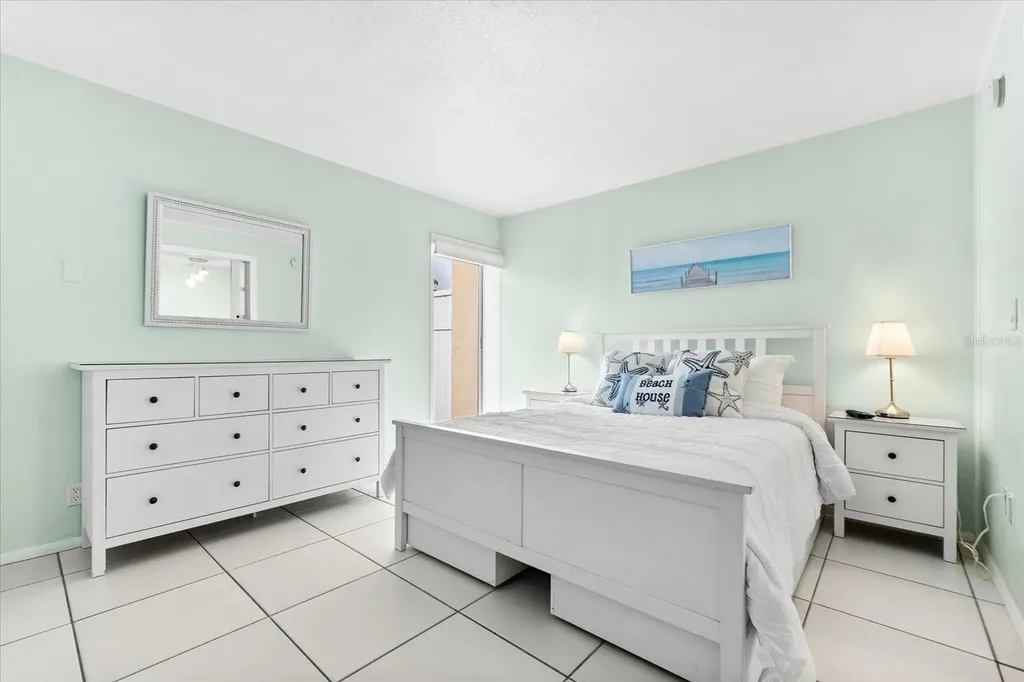 5955 Midnight Pass Road Sarasota FL 34242