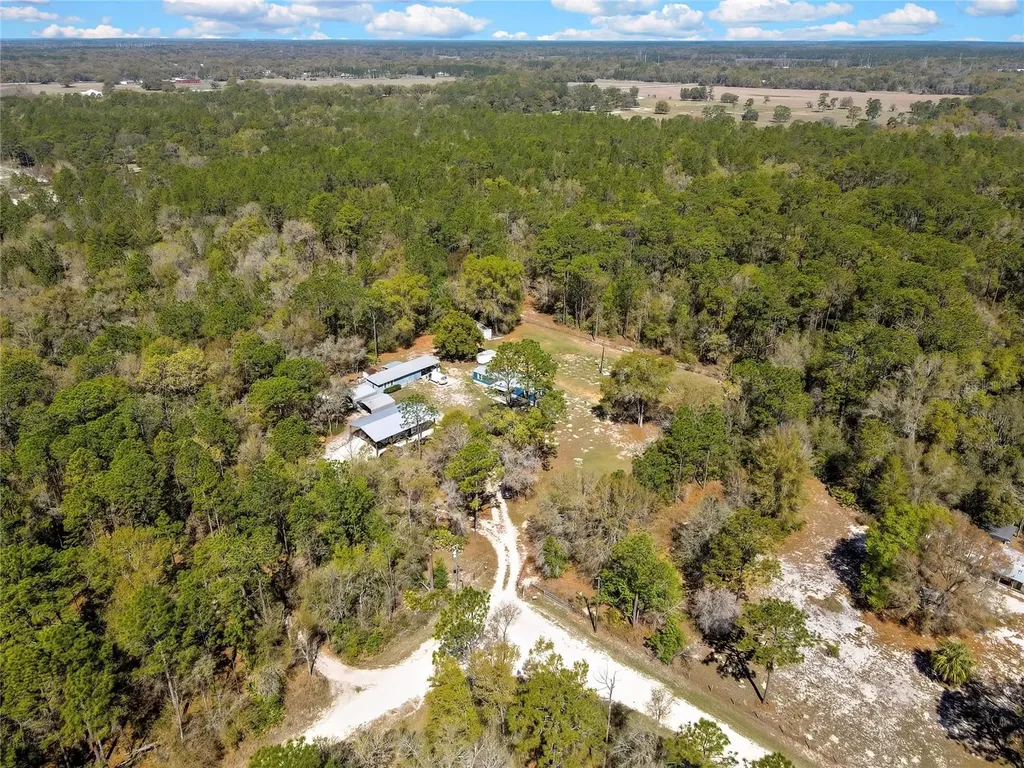 5700 N Silk Terrace Dunnellon FL 34433