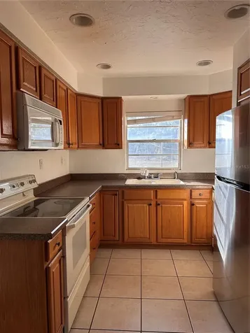 4607 7th Avenue W Bradenton FL 34209