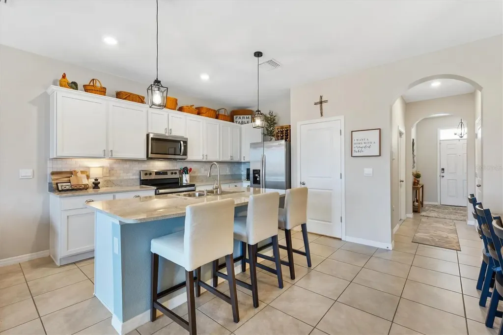 5250 Dragonfly Drive Wildwood FL 34785