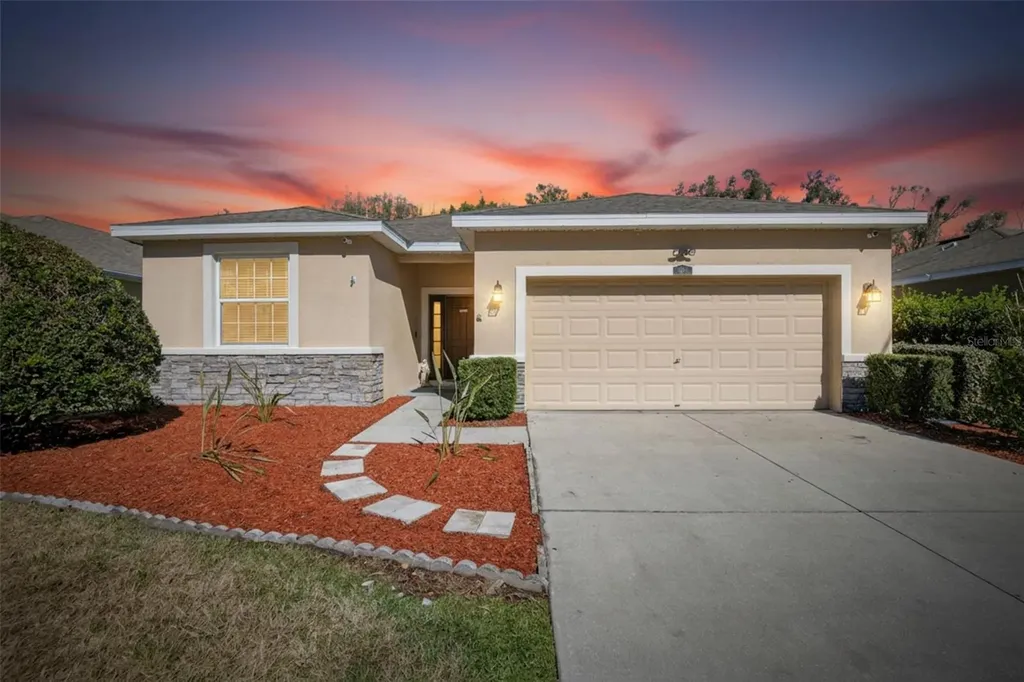2819 Holly Bluff Court Plant City FL 33566
