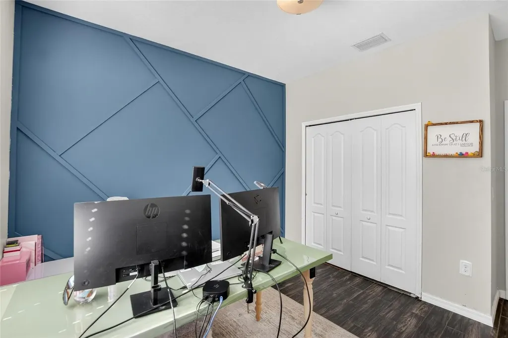 2819 Holly Bluff Court Plant City FL 33566