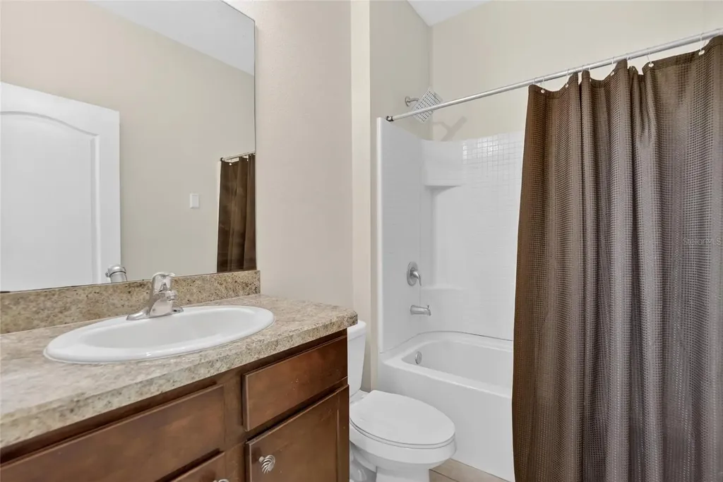 2819 Holly Bluff Court Plant City FL 33566