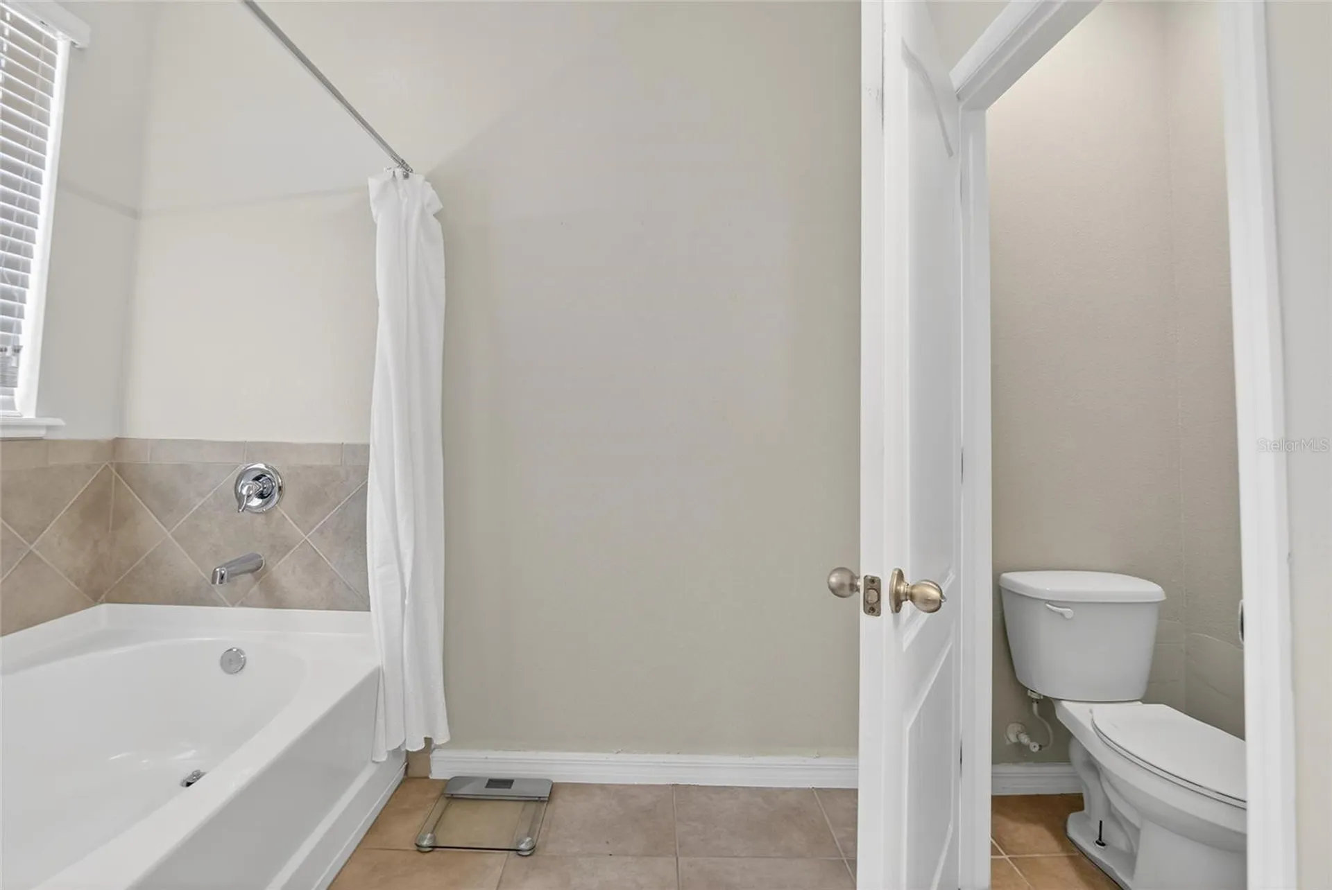 2819 Holly Bluff Court Plant City FL 33566