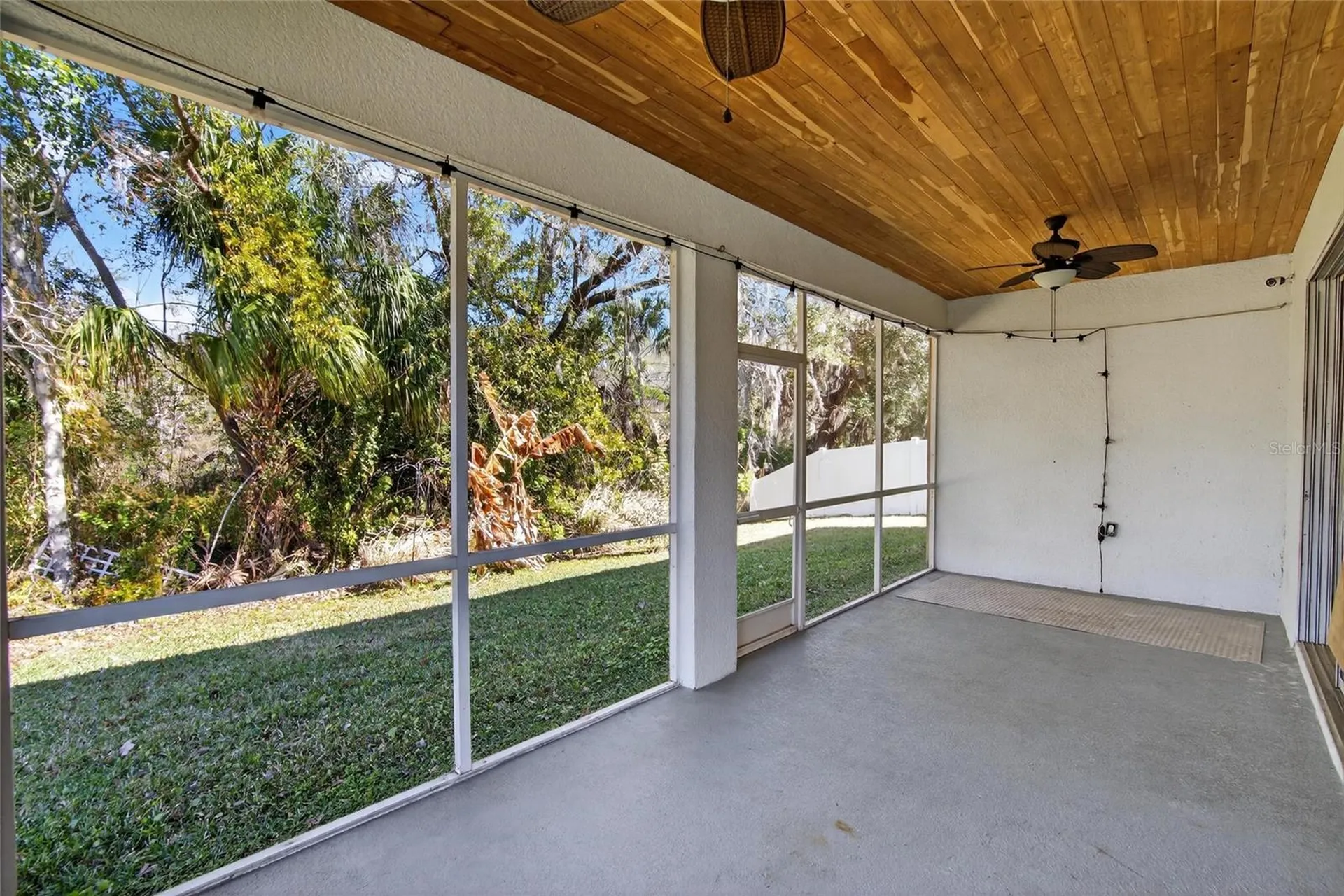 2819 Holly Bluff Court Plant City FL 33566