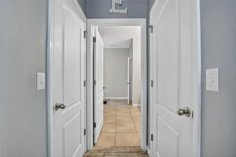 2819 Holly Bluff Court Plant City FL 33566
