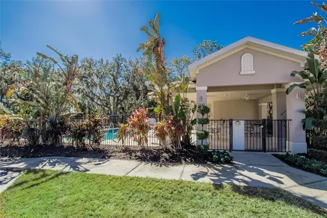 2819 Holly Bluff Court Plant City FL 33566