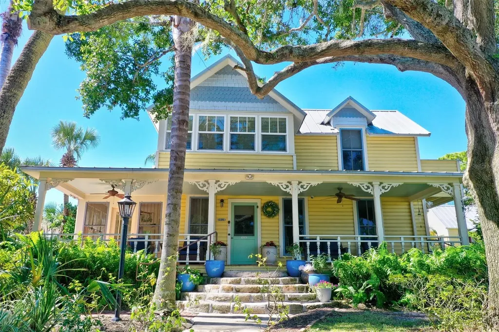 241 N Indian River Drive Cocoa FL 32922