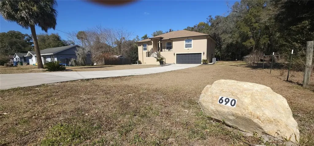690 W Lisbon Parkway Deland FL 32720
