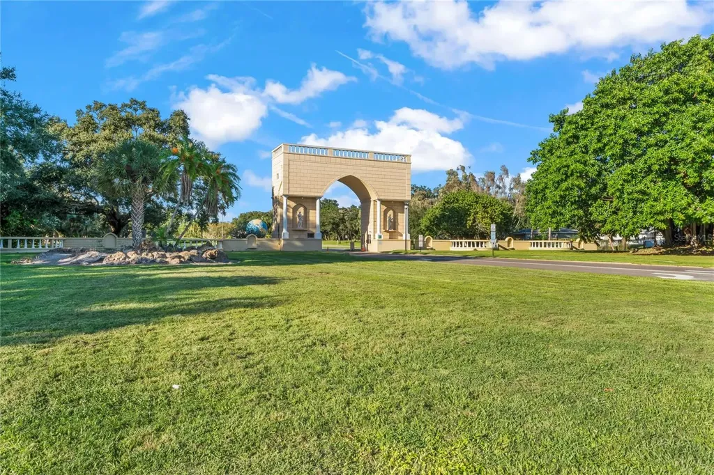 2210 Utopian Drive E Clearwater FL 33763