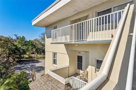 2210 Utopian Drive E Clearwater FL 33763