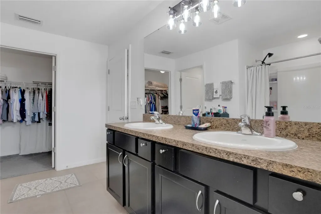 15823 High Bell Place Bradenton FL 34212